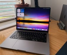 14 inch Macbook Pro M1 3 years old 90% battery