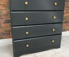 Pine Chest of Drawers Ravens black