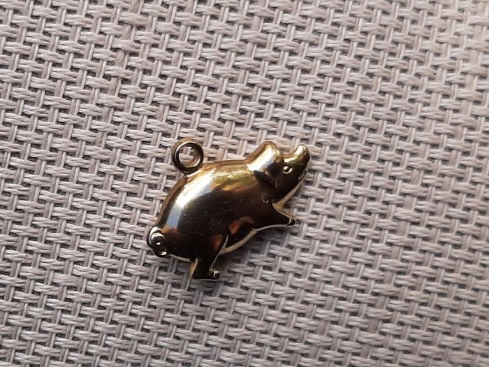 New 9ct gold charm/Pendant Dolphin new