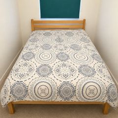 matress and frame