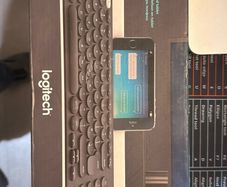 Bluetooth Keyboard Wireless Logitech K780 Multi-Device Keyboard