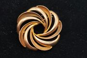9 ct gold brooch