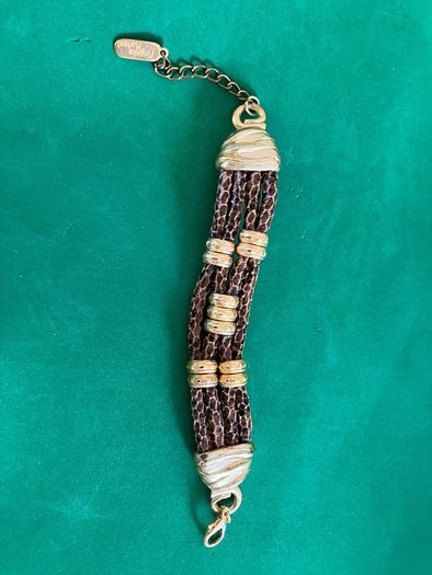 Woman Multi-layer leather bracelet