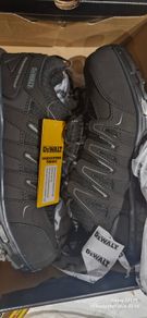 dewalt safety trainers size 8