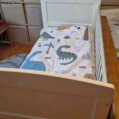 Cot & baby changing unit