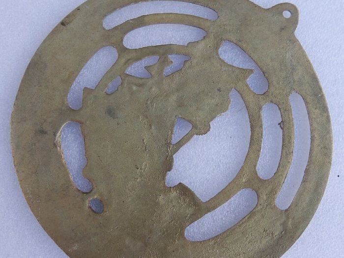 Vintage brass wall plaque - Its pleasant to labour for those we love