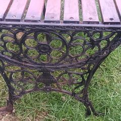 Cast iron & wood garden table, perfect for upcycling