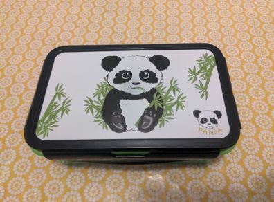 PANDA lunchbox