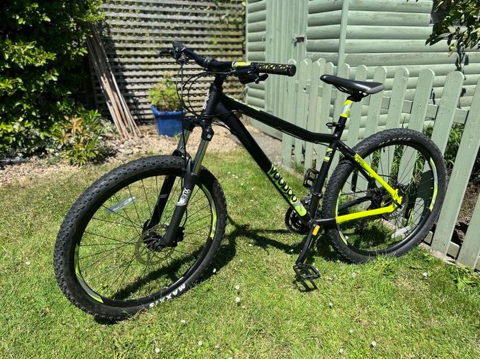 Mens mountain bike-Voodoo Bantu