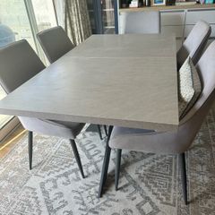 Dinning Table (must Sell By Nov 6)