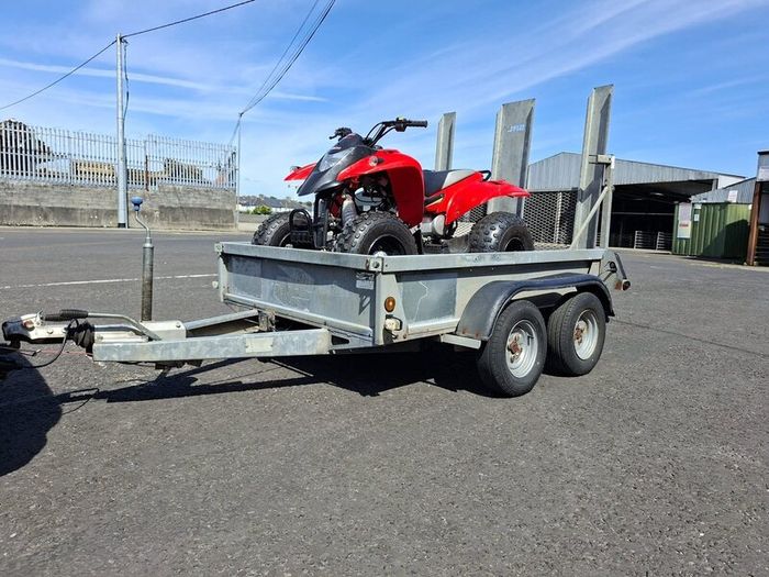 Bateson trailer 5 foot bye 7 foot