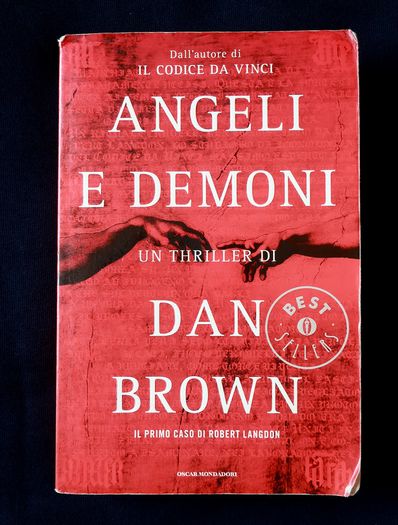 Dan Brown - Angels & Demons (Angeli e demoni - Italian)