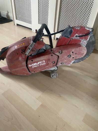 hilti DSH 700 concrete saw