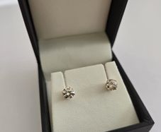 Brand New 14ct Yellow Gold Natural Diamond Stud Earrings