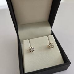 Brand New 14ct Yellow Gold Natural Diamond Stud Earrings