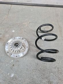 BMW 420d f36 M Sport coil spring and top mount
