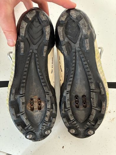 mountain bike shoes