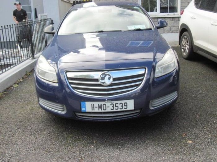 Vauxhall Insignia 2011