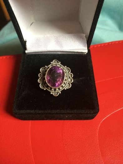Silver amathyst stone dress ring