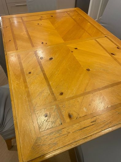 Large Extendable Solid Wood Dining Table & 8 Chairs (Covers Included)