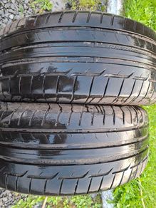 2x 235/55/19 Dunlop