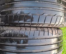 2x 235/55/19 Dunlop