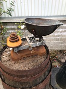 Vintage scales