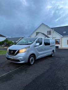 Nissan NV300 Crew Cab