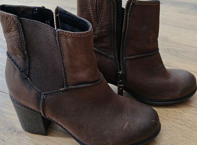 Women's  Brown Clark Ankle Boots - Size 4