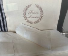 New set of six 100% linen 50cm x 50cm Hemstitch napkins in storage bag