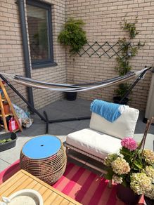 Hammock and hammock frame