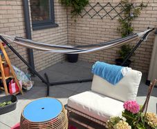 Hammock and hammock frame