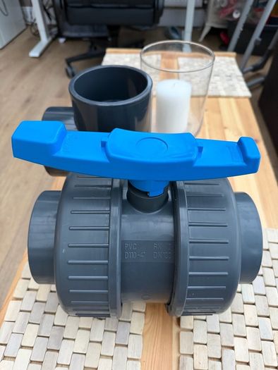 Pond 4 Inch connectors