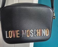 Love moschino bag