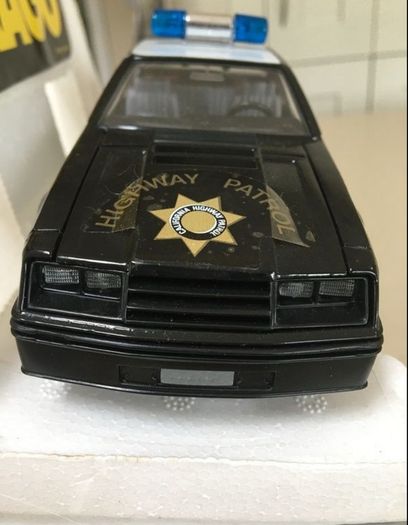 Ford Mustang California Police 1/24 Burago # 2
