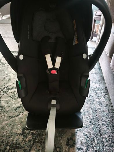 X2 Maxi Cosi Pebble 360 spin isofix base Twin set E180 each