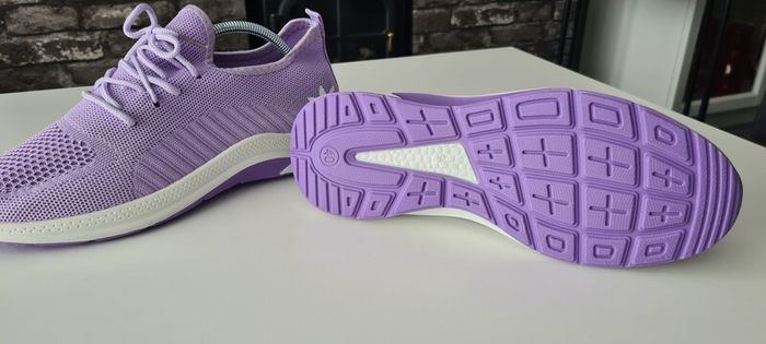 Womens trainers