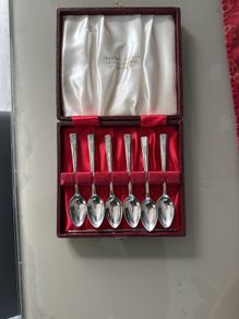 The Cutlery . Silver plated tea spoons set