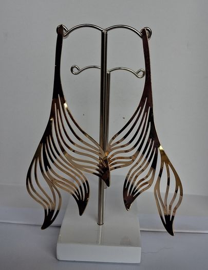 Gold Wavy Sculpted Fluid Leaf Earrings