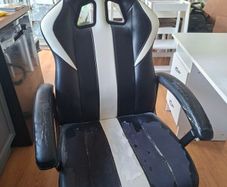 Gaming chair