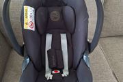 Cybex Cloud z i-size car seat with 360 degrees rotating base