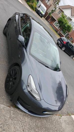 2022 Tesla Model 3 SR+