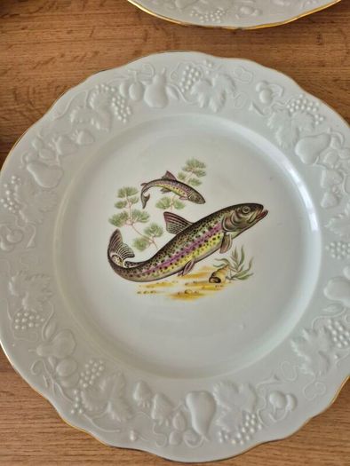 Vintage Bernadotte Thun Fish Plate Set 8 Plates