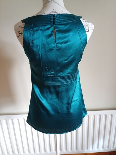 BNWT Size 8 Teal Satin Top