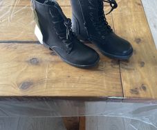 ladies boots