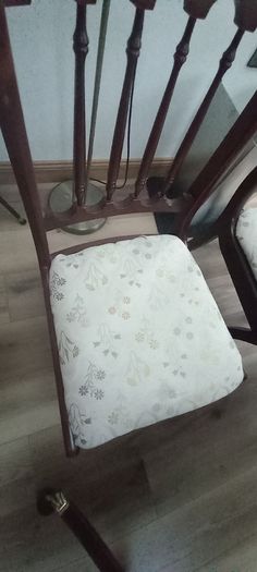 Dining room table