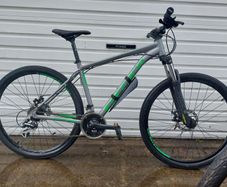 Carrera Hustle moutain bike