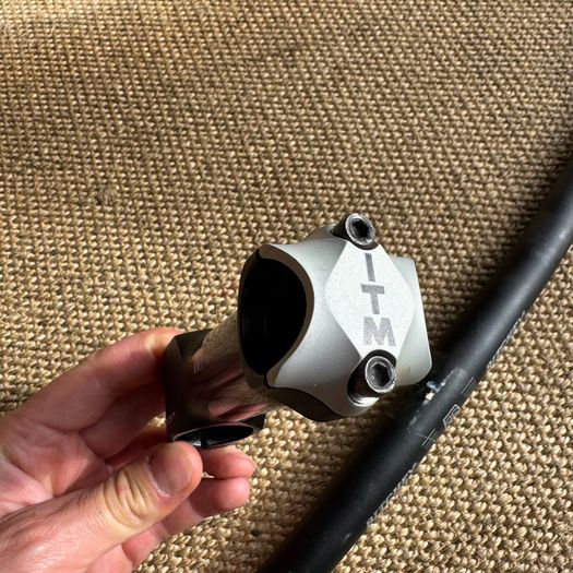 ITM Millenium carbon stem + Ritchey WCS bars
