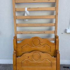 Single bed frames x 2