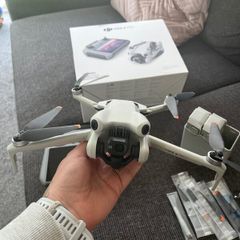 Dji mini 4 pro fly more combo
